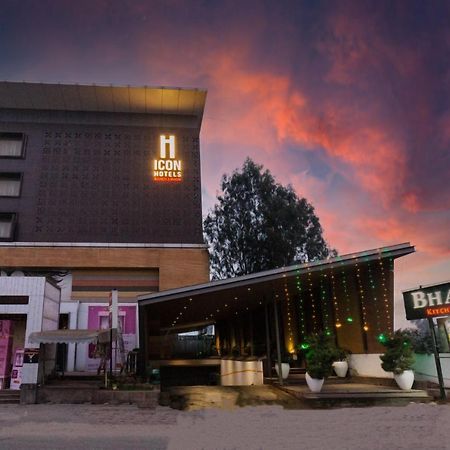 Icon Business Hotel By Bhagini Bangalore Bagian luar foto
