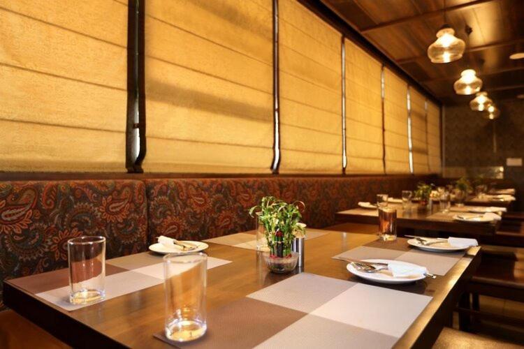 Icon Business Hotel By Bhagini Bangalore Bagian luar foto