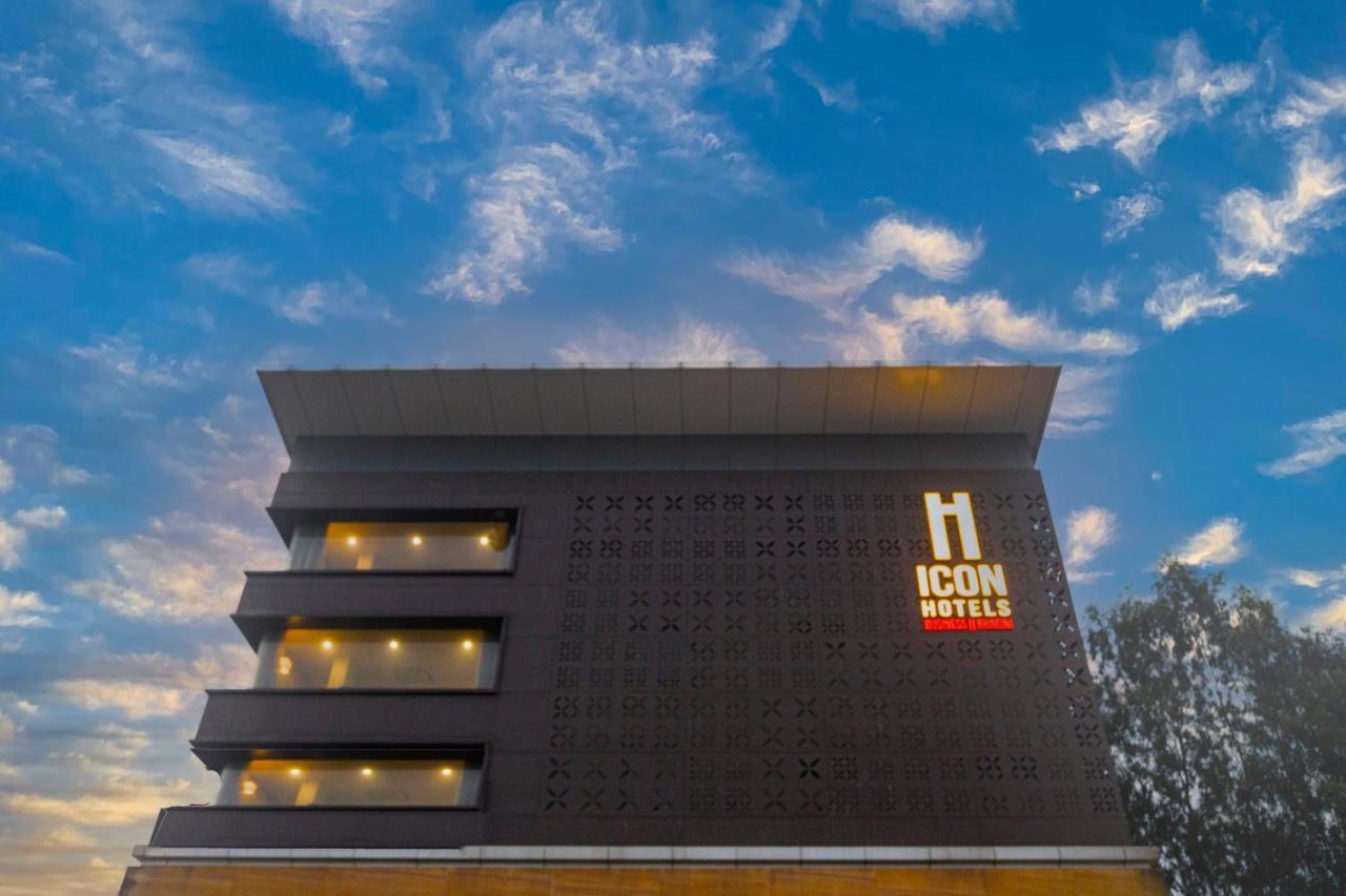 Icon Business Hotel By Bhagini Bangalore Bagian luar foto