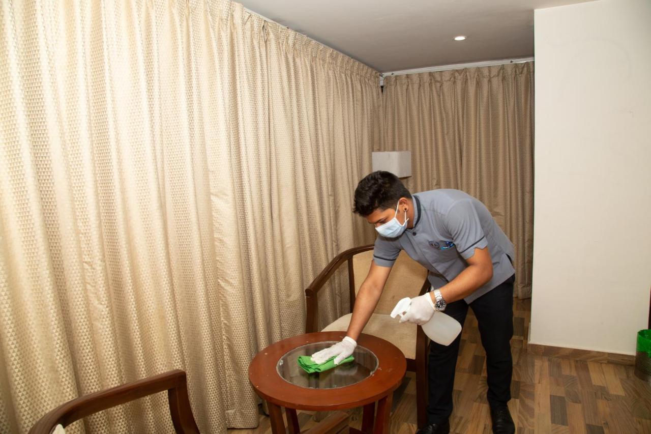 Icon Business Hotel By Bhagini Bangalore Bagian luar foto