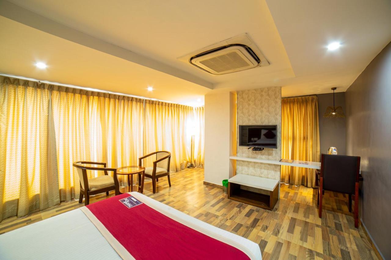 Icon Business Hotel By Bhagini Bangalore Bagian luar foto
