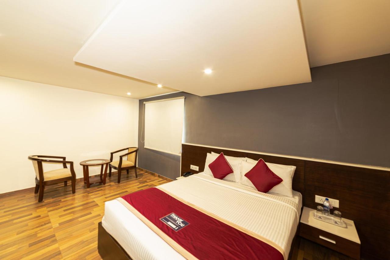 Icon Business Hotel By Bhagini Bangalore Bagian luar foto