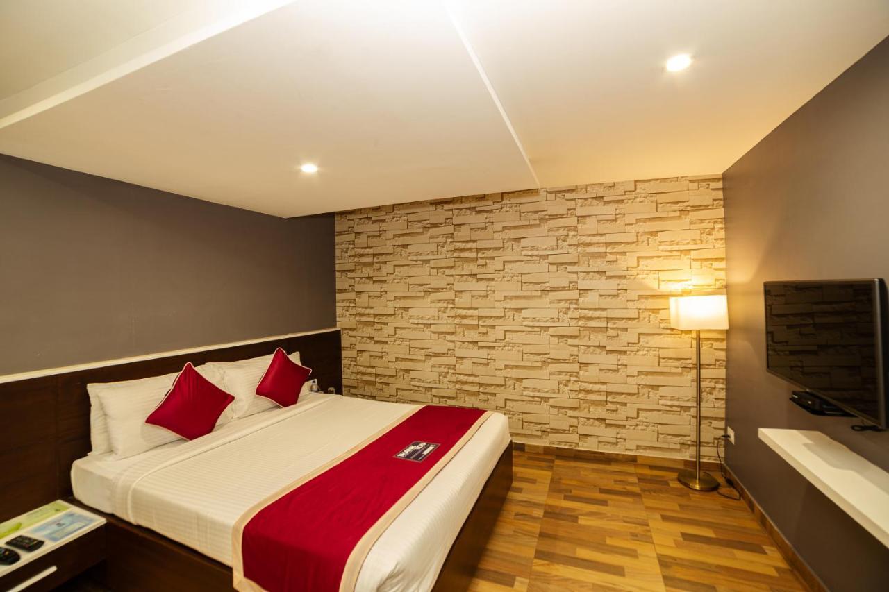 Icon Business Hotel By Bhagini Bangalore Bagian luar foto