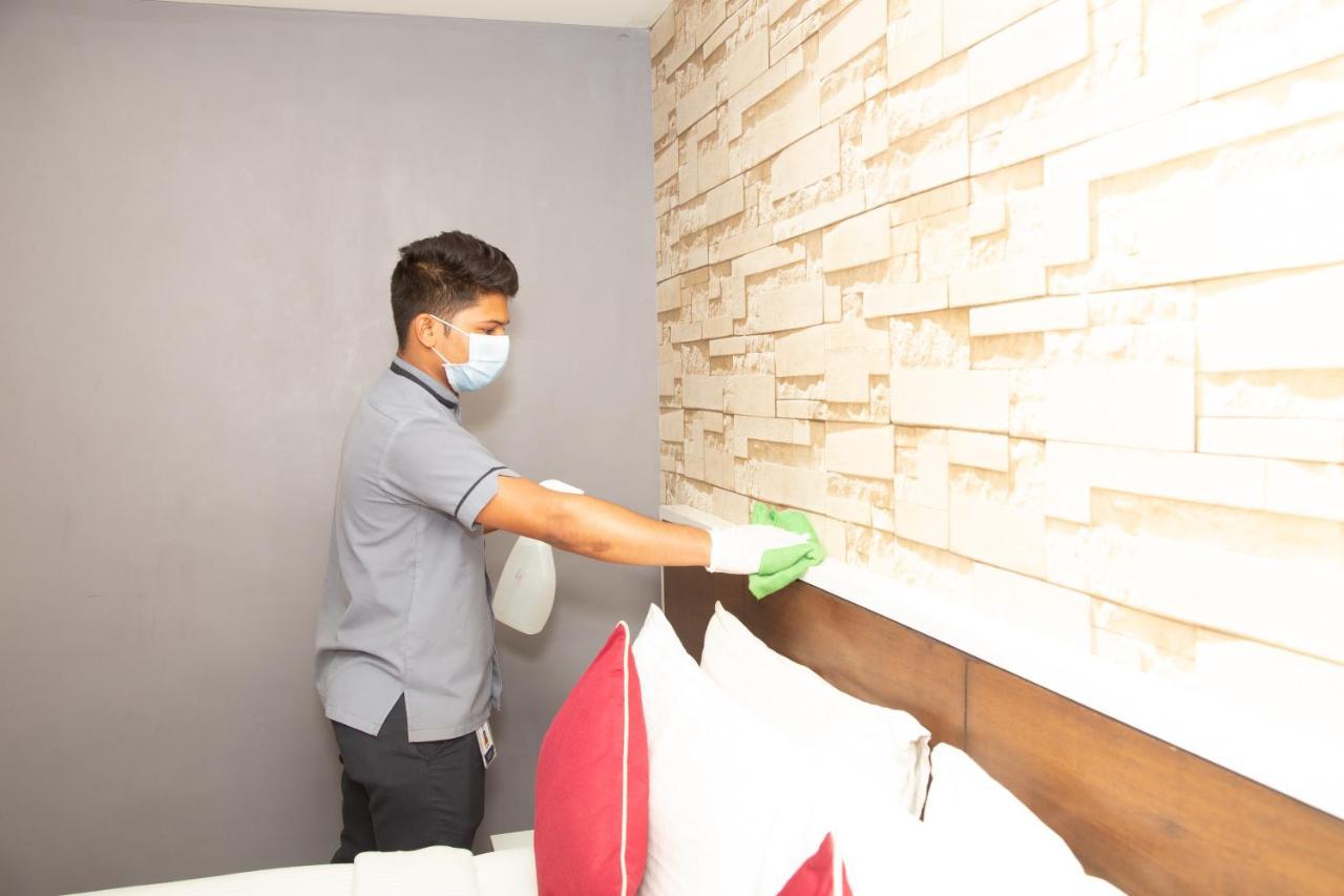 Icon Business Hotel By Bhagini Bangalore Bagian luar foto