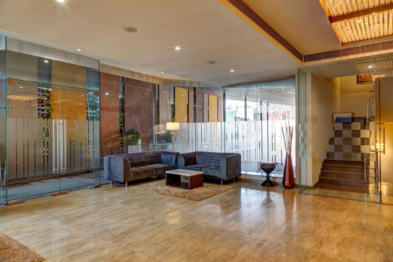 Icon Business Hotel By Bhagini Bangalore Bagian luar foto