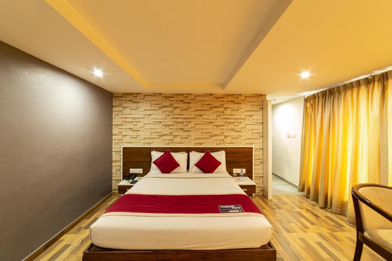 Icon Business Hotel By Bhagini Bangalore Bagian luar foto